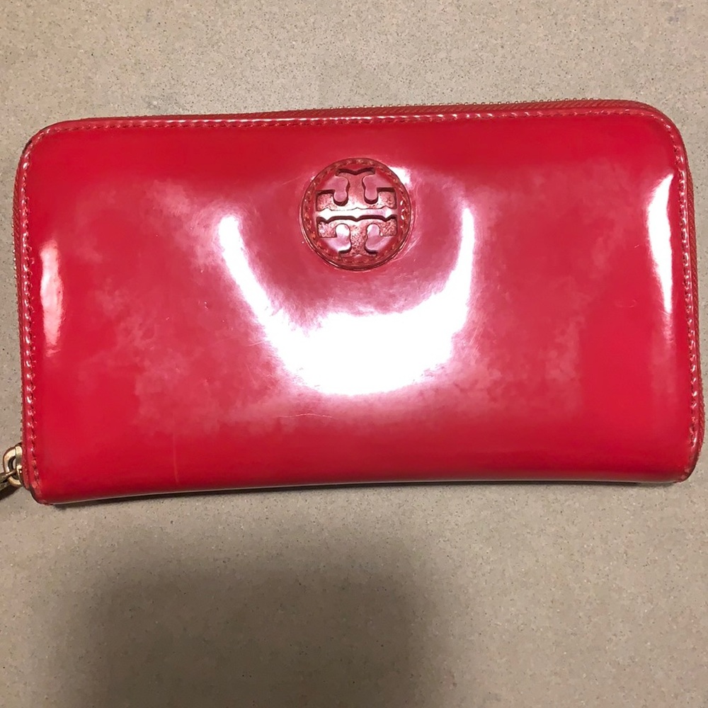 Red Patent Tori Burch zip around Continental wallet
